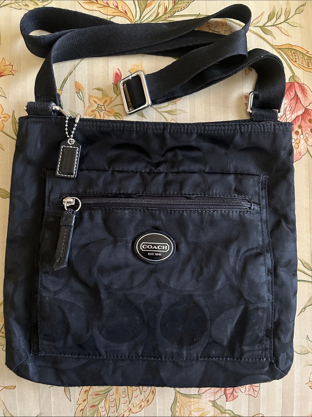 Coach Signature Swing Pack Crossbody Bag